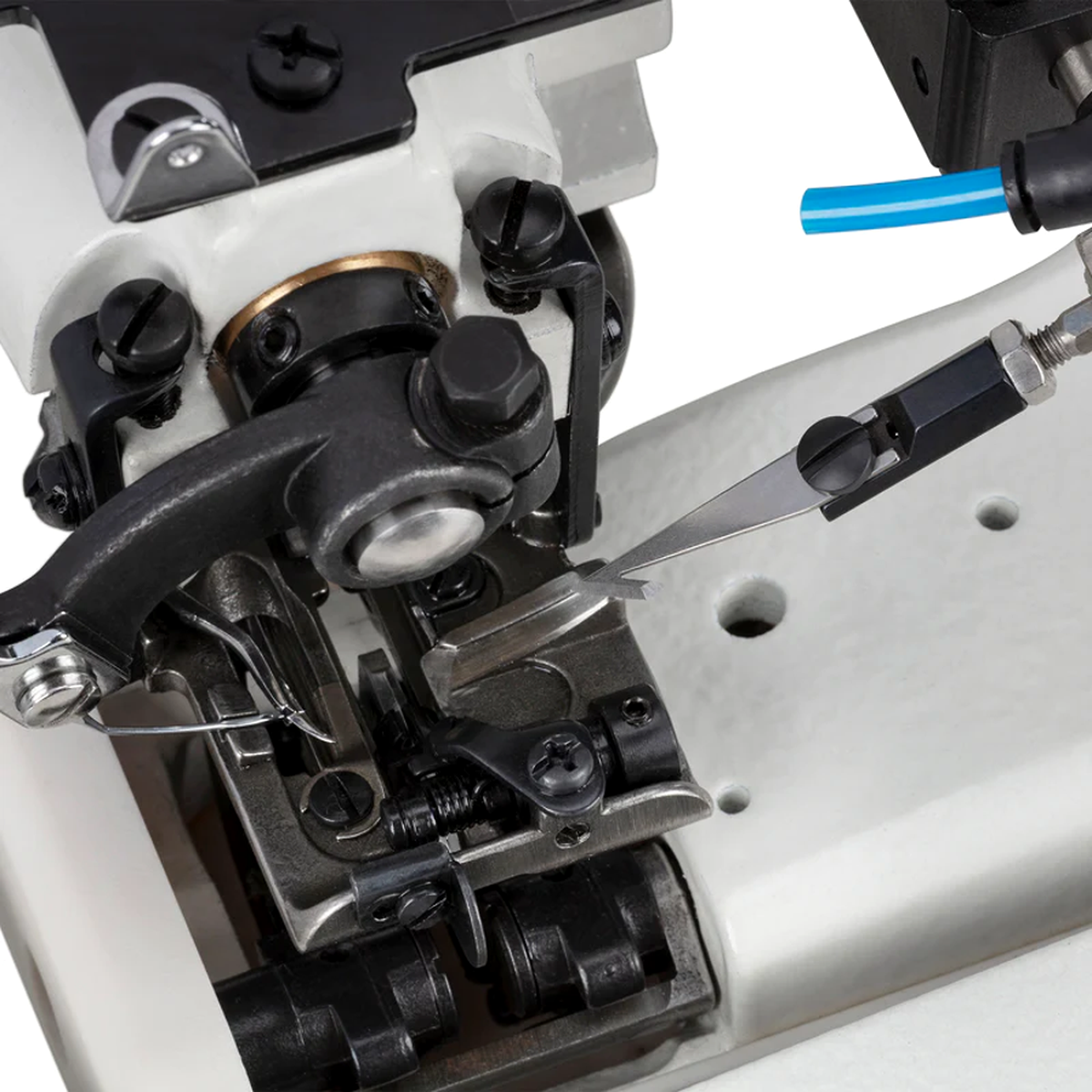 CONSEW® CM-101-7DD Single Thread Chainstitch Blindstitch – Complete with Table & Stand