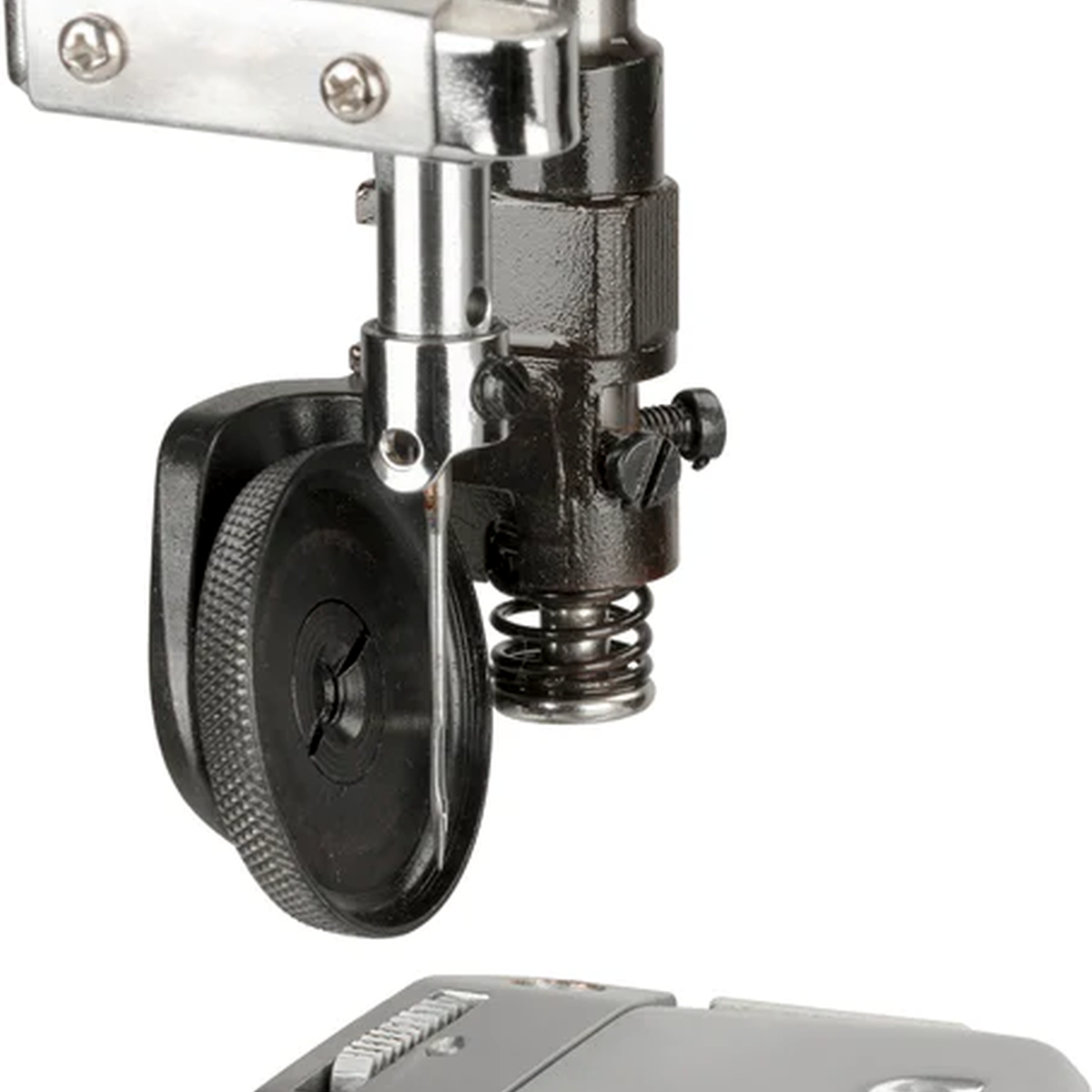 CONSEW® 228R-11-1 Single Needle Post Bed Industrial Lockstitch Sewing Machine – Complete with Table & Stand