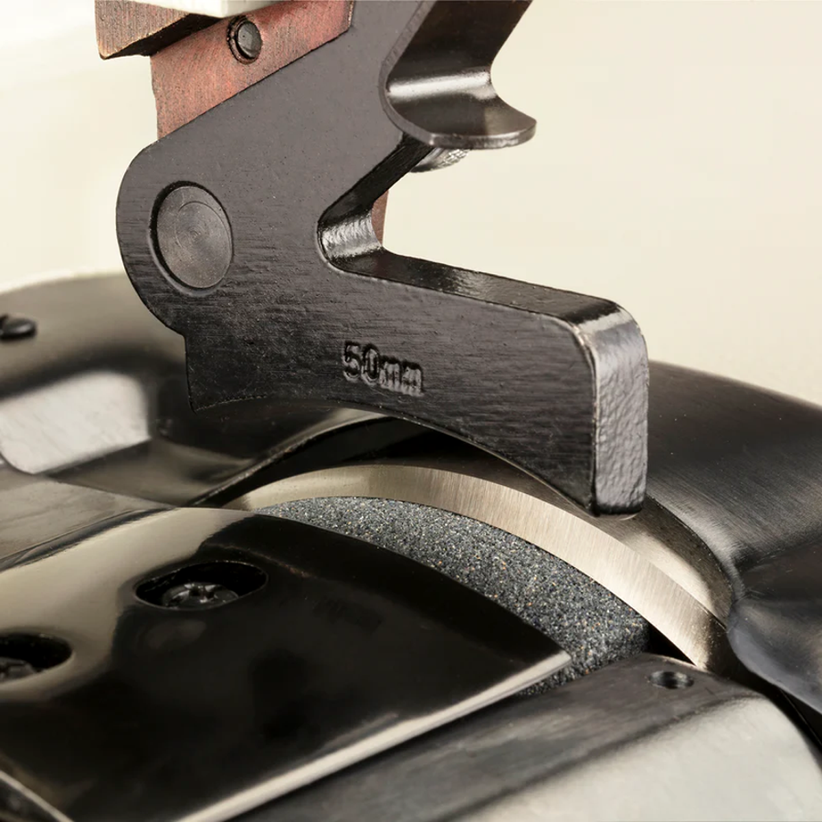 CONSEW® DCS-S4 Leather Skiving Machine with Waste Removal System – Complete with Table & Stand