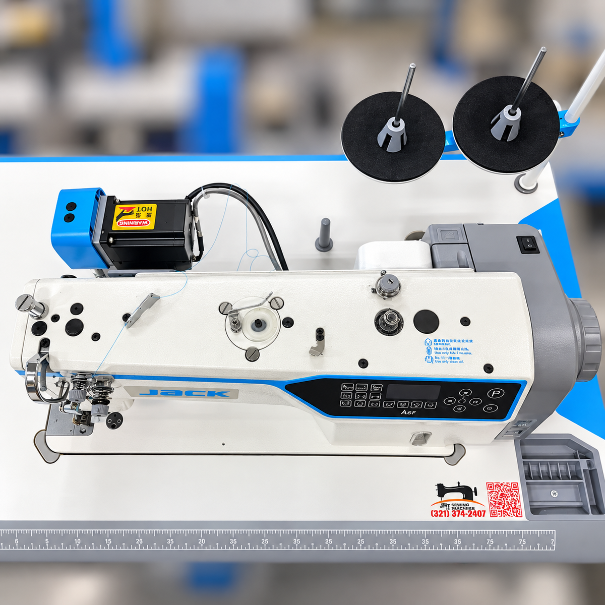 JACK® A6F-E-Q-PK Single Needle Needle Feed Lockstitch Sewing Machine with Integrated Puller – Complete with Table & Stand