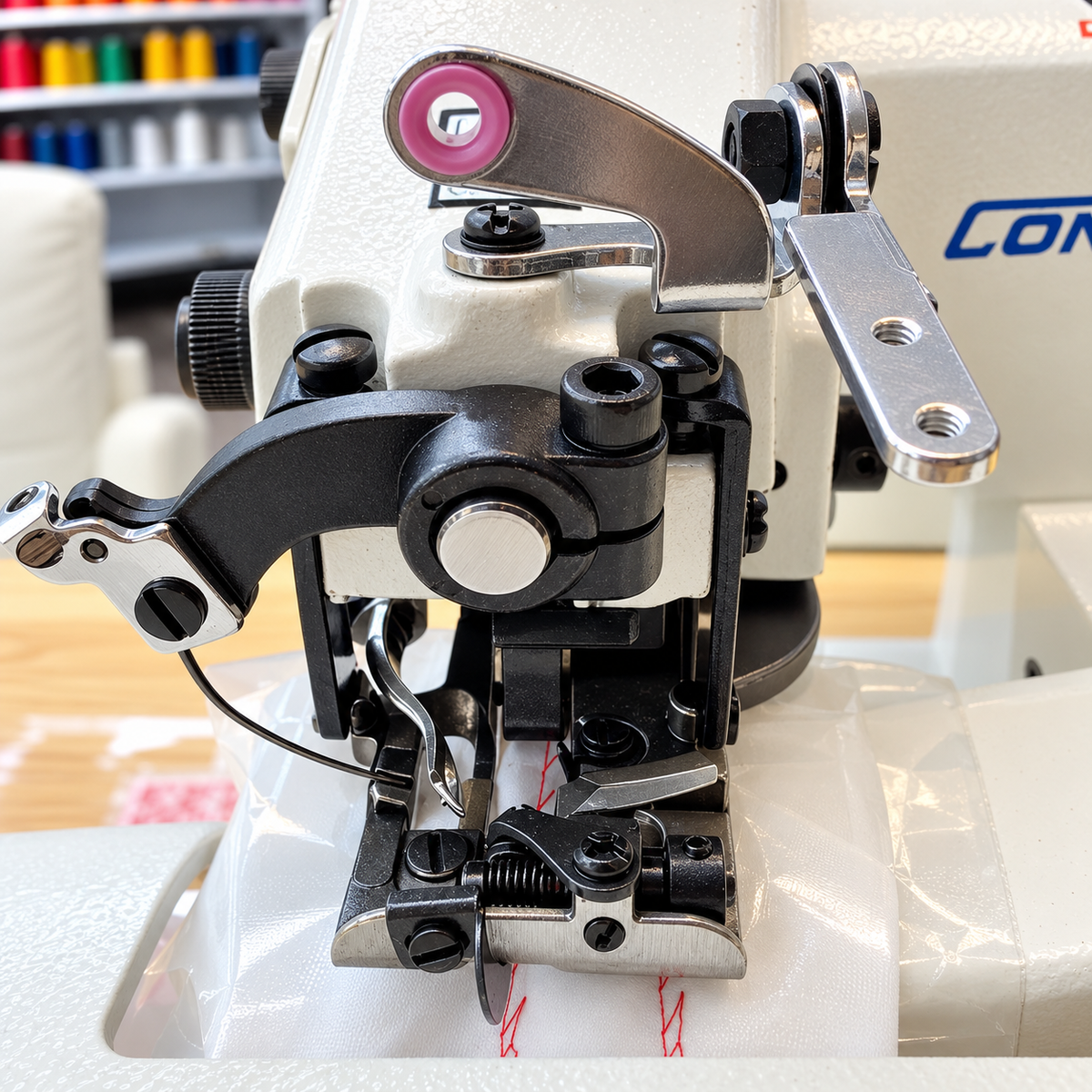 CONSEW® 75T Portable • Single Thread Chainstitch • Skip &amp; Non-Skip Stitch