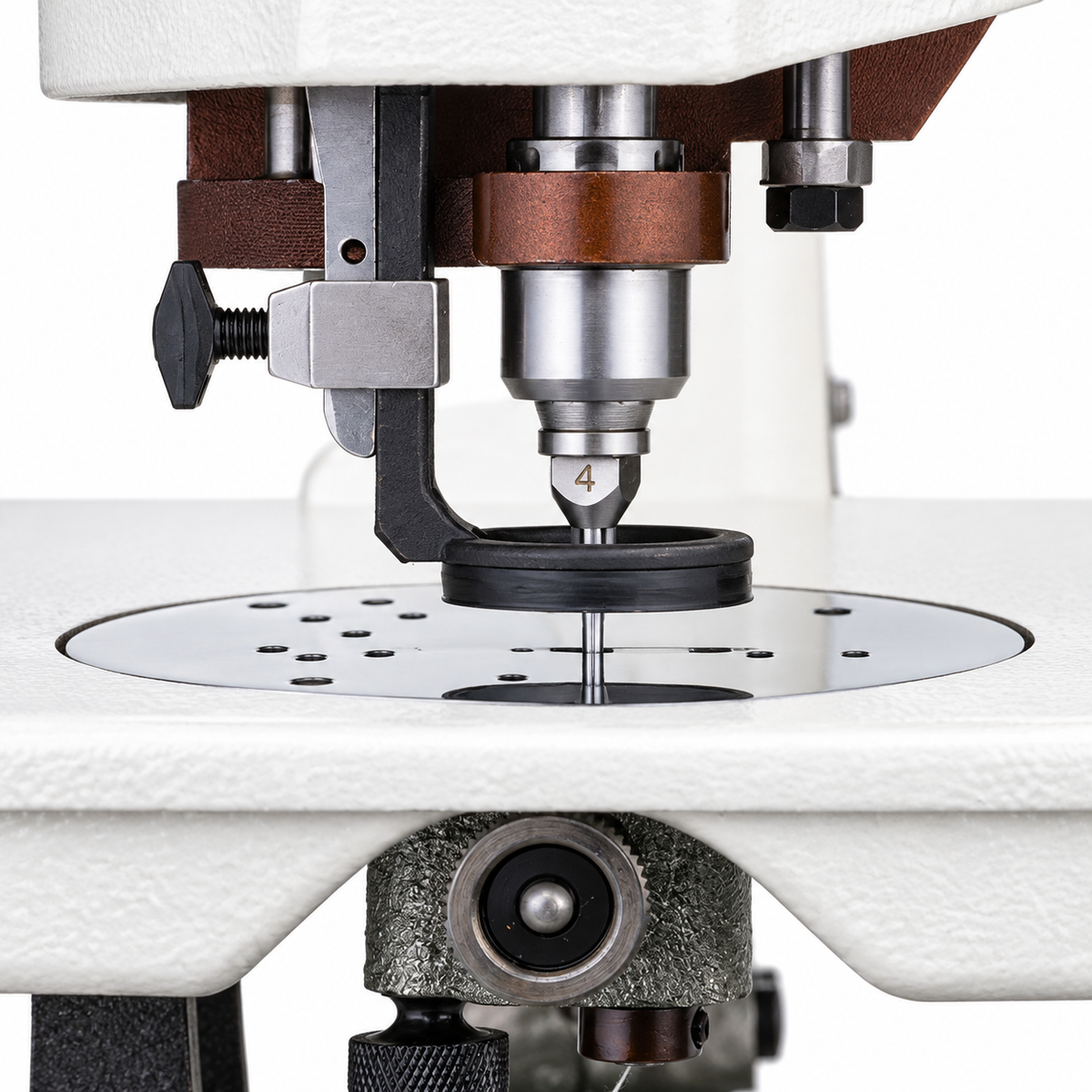 CONSEW® 104-1T Industrial Sewing Machine – Complete with Table & Stand