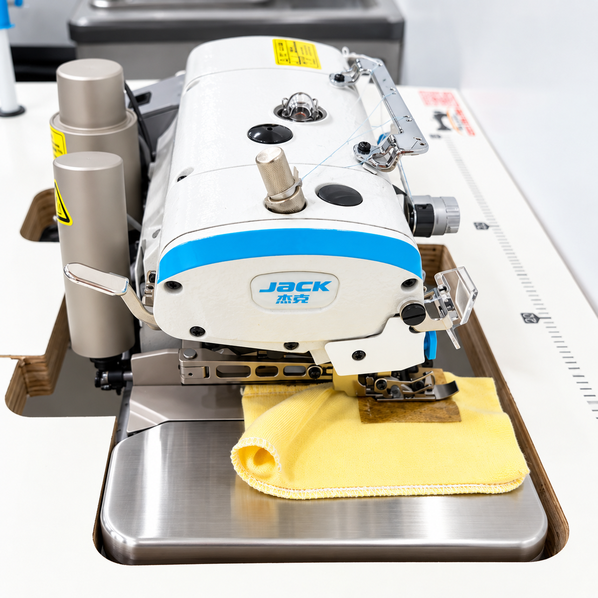 JACK® JK-C3-4-M03/333 Industrial High Speed Automatic Overlock Machine