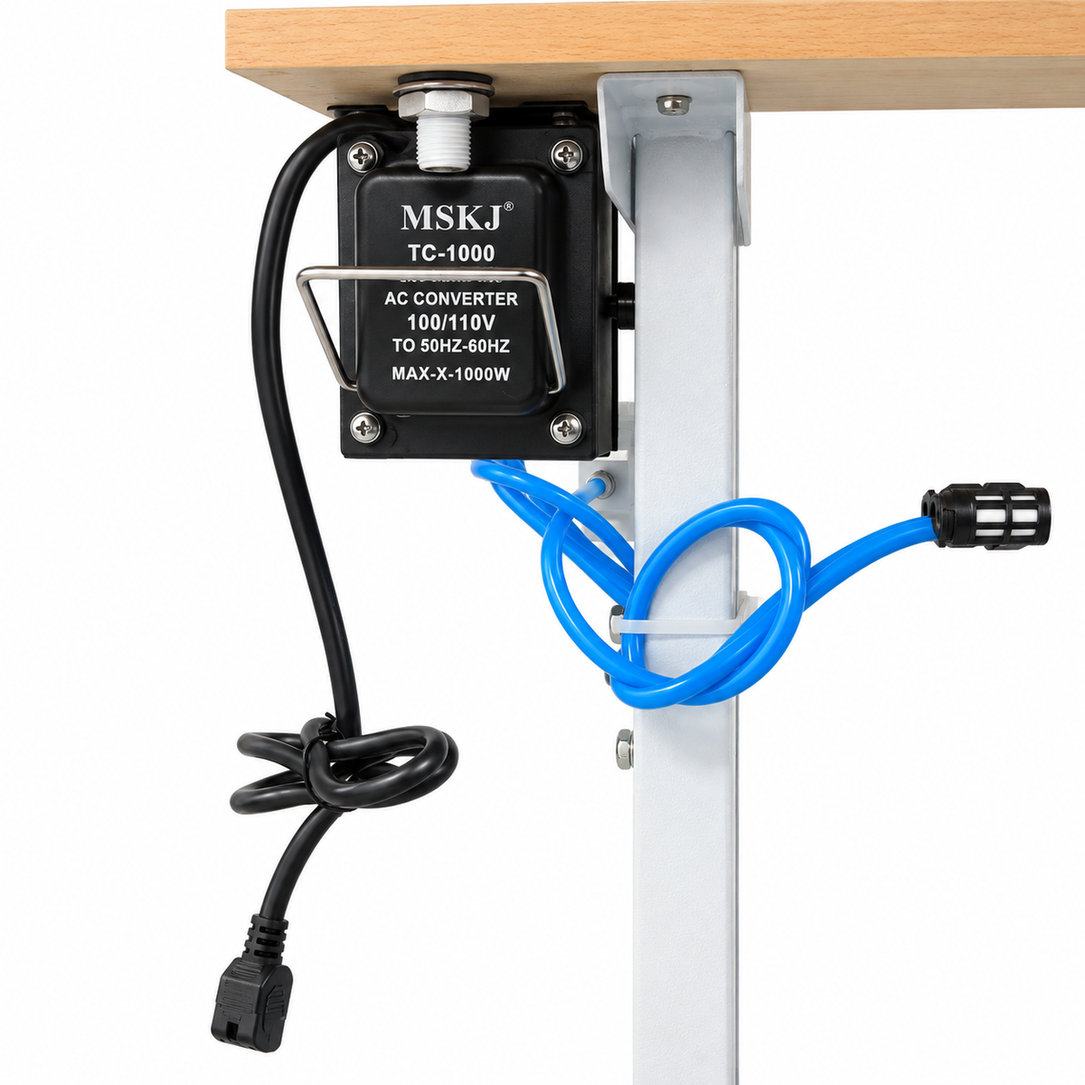JACK® C5W-4-M03/333/KS High-Speed Automatic  Preneumatic  4-Thread Overlock Industrial Sewing Machine – Complete with Table & Stand