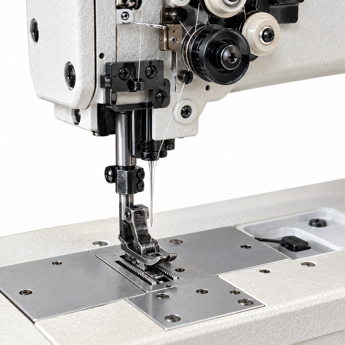Consew® P1560RB-14 - 2-Needle Walking Foot-with Large Top-Load Bobbins