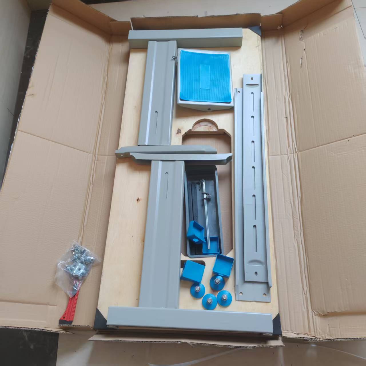 Industrial Sewing Machine Table With Table Frame Assembly