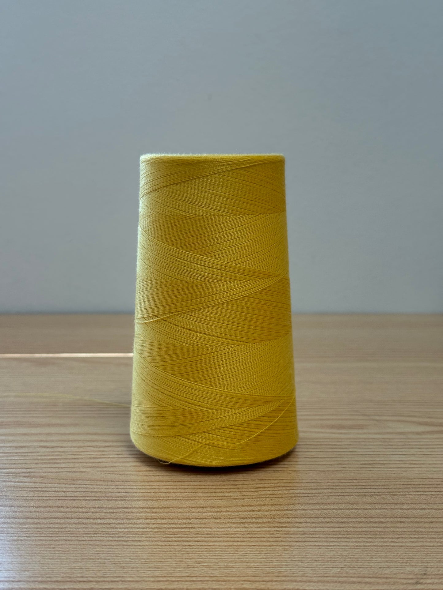 THREAD T-27 POLYESTER HINA GOLD 1053 CHAMPSPUN 6000
