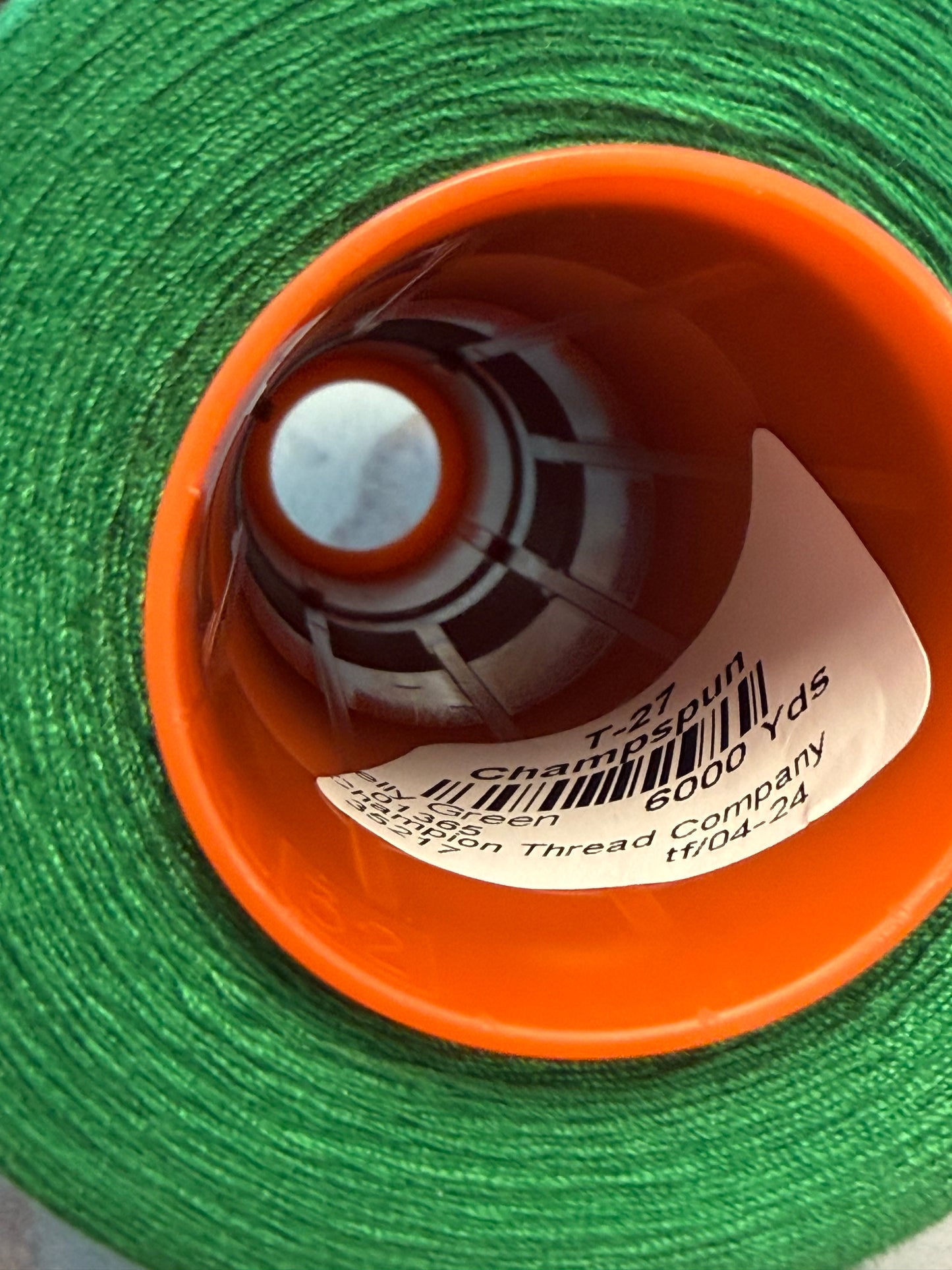 THREAD T-27 KELLY GREEN-1365 POLYESTER CHAMPSPUN 6000 Yds