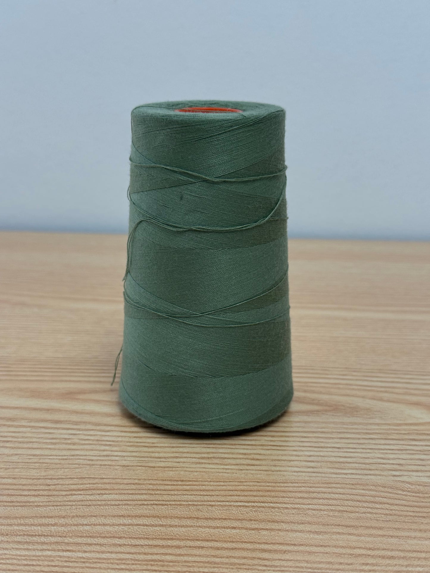 THREAD T-27 GREEN GLASS-1472 POLYESTER CHAMPSPUN 6000 Yds