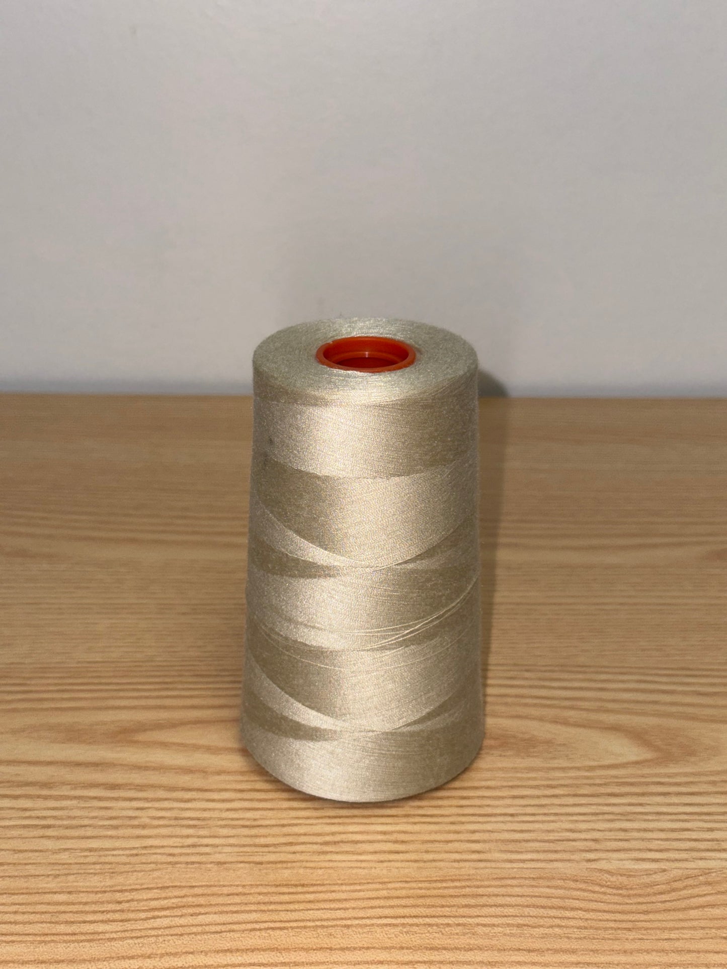 THREAD T-27 LOST CREAM-1651 POLYESTER CHAMPSPUN 6000 Yds