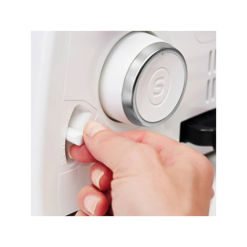 SINGER® SE017 Elite Serger