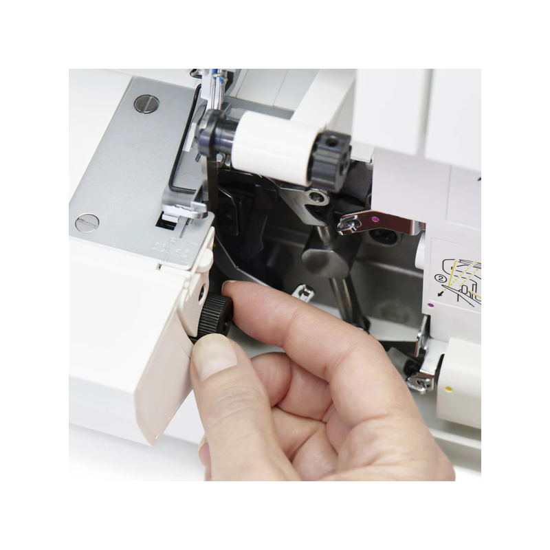 SINGER® SE017 Elite Serger